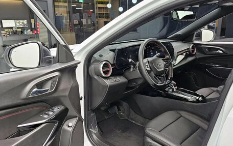 Chevrolet Trax, 2023 год, 1 820 001 рублей, 9 фотография