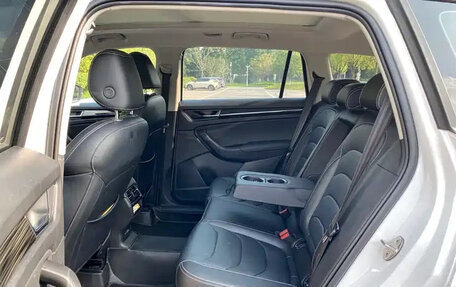 Skoda Karoq I, 2022 год, 1 938 040 рублей, 9 фотография