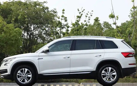 Skoda Karoq I, 2022 год, 1 938 040 рублей, 6 фотография