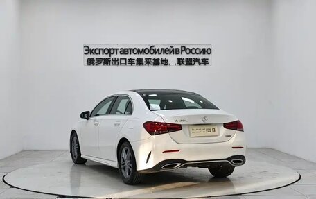 Mercedes-Benz A-Класс, 2022 год, 1 880 050 рублей, 6 фотография