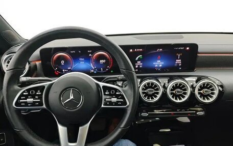 Mercedes-Benz A-Класс, 2022 год, 1 880 050 рублей, 8 фотография