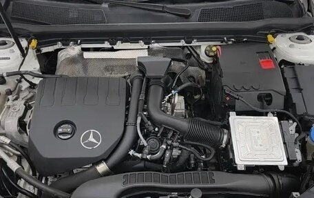 Mercedes-Benz A-Класс, 2022 год, 1 880 050 рублей, 12 фотография