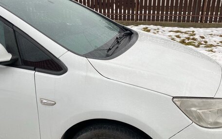 Opel Astra J, 2011 год, 450 000 рублей, 3 фотография