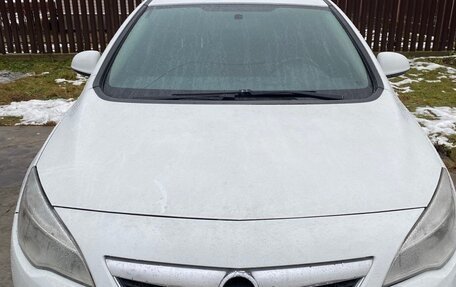 Opel Astra J, 2011 год, 450 000 рублей, 1 фотография