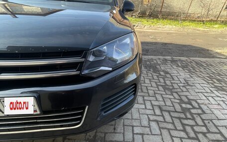 Volkswagen Touareg III, 2011 год, 1 950 000 рублей, 1 фотография