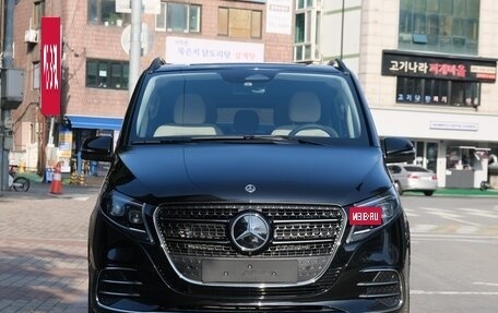 Mercedes-Benz V-Класс, 2025 год, 16 500 000 рублей, 2 фотография