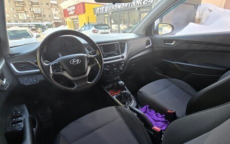 Hyundai Solaris II рестайлинг, 2018 год, 1 190 000 рублей, 8 фотография