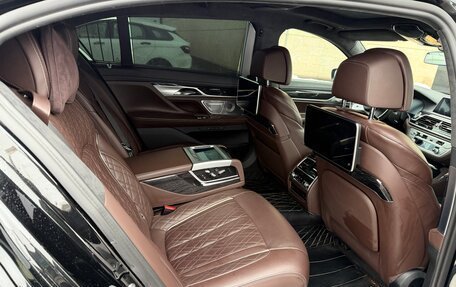 BMW 7 серия, 2021 год, 8 000 000 рублей, 20 фотография