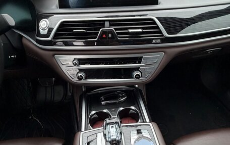 BMW 7 серия, 2021 год, 8 000 000 рублей, 18 фотография