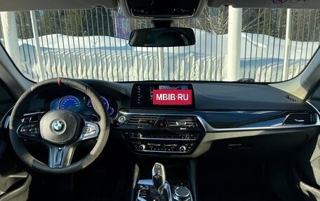 BMW 5 серия, 2018 год, 2 999 000 рублей, 10 фотография