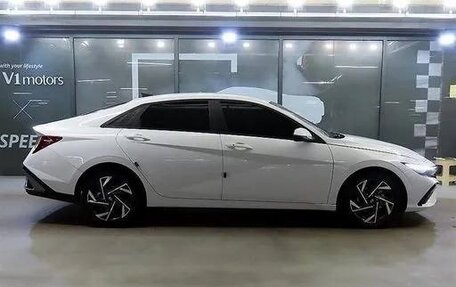 Hyundai Avante, 2024 год, 2 390 000 рублей, 3 фотография