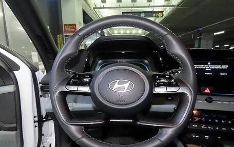 Hyundai Avante, 2024 год, 2 390 000 рублей, 8 фотография