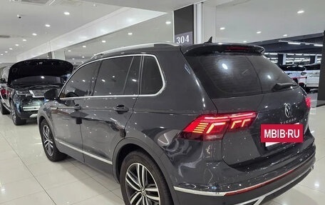 Volkswagen Tiguan II, 2023 год, 3 128 777 рублей, 5 фотография