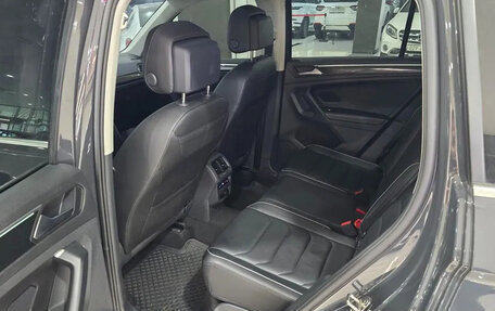 Volkswagen Tiguan II, 2023 год, 3 128 777 рублей, 13 фотография