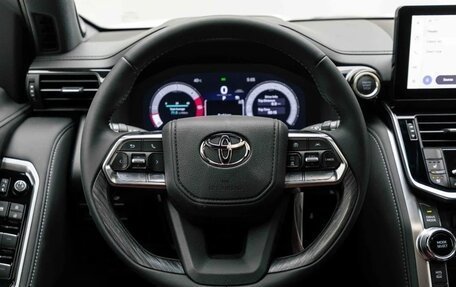 Toyota Land Cruiser, 2025 год, 13 100 000 рублей, 14 фотография