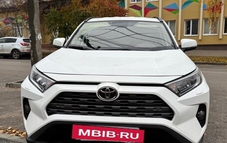 Toyota RAV4, 2020 год, 3 350 000 рублей, 4 фотография