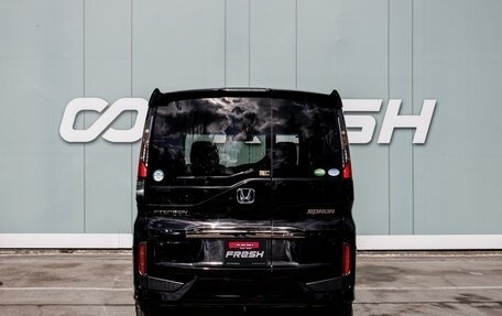 Honda Stepwgn IV, 2020 год, 2 650 000 рублей, 4 фотография