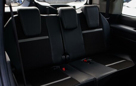 Honda Stepwgn IV, 2020 год, 2 650 000 рублей, 12 фотография