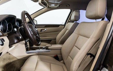 Mercedes-Benz E-Класс, 2013 год, 1 649 000 рублей, 17 фотография