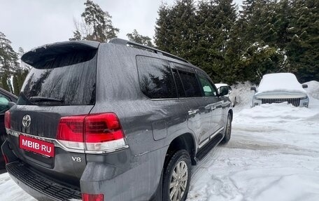 Toyota Land Cruiser 200, 2015 год, 3 950 000 рублей, 8 фотография