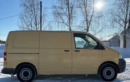 Volkswagen Transporter T5 рестайлинг, 2007 год, 675 000 рублей, 3 фотография