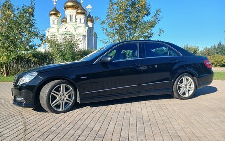 Mercedes-Benz E-Класс, 2012 год, 1 850 000 рублей, 4 фотография