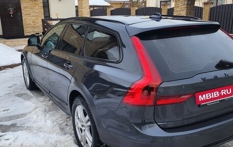 Volvo V90 Cross Country I рестайлинг, 2019 год, 3 500 000 рублей, 2 фотография