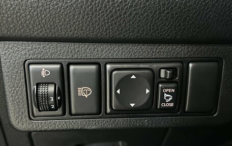 Nissan Tiida, 2010 год, 750 000 рублей, 9 фотография