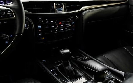 Lexus LX III, 2015 год, 5 799 000 рублей, 19 фотография