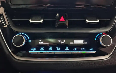 Toyota Corolla, 2023 год, 1 520 001 рублей, 10 фотография