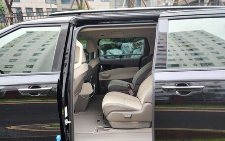 KIA Carnival, 2024 год, 4 920 000 рублей, 11 фотография