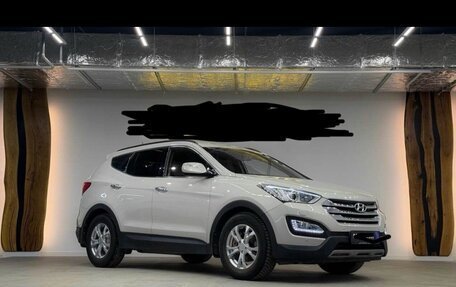 Hyundai Santa Fe III рестайлинг, 2013 год, 2 250 000 рублей, 1 фотография