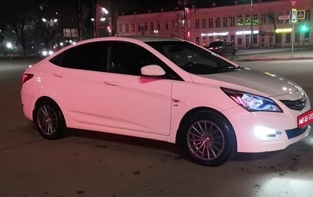 Hyundai Solaris II рестайлинг, 2016 год, 1 030 000 рублей, 1 фотография