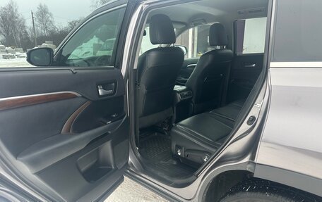 Toyota Highlander III, 2014 год, 2 890 000 рублей, 7 фотография