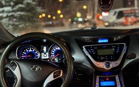 Hyundai Avante, 2012 год, 700 000 рублей, 18 фотография