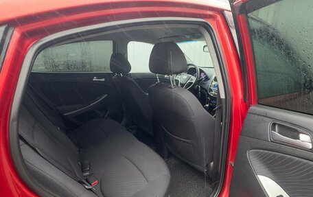 Hyundai Solaris II рестайлинг, 2015 год, 950 000 рублей, 17 фотография