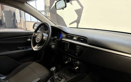 KIA Rio IV, 2020 год, 1 569 000 рублей, 5 фотография