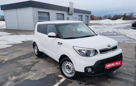 KIA Soul II рестайлинг, 2018 год, 1 590 000 рублей, 3 фотография