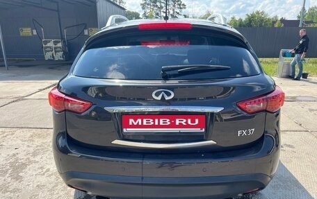 Infiniti FX II, 2012 год, 1 700 000 рублей, 3 фотография