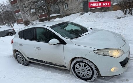 Renault Megane III, 2011 год, 550 000 рублей, 11 фотография