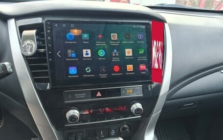 Mitsubishi Pajero Sport III рестайлинг, 2021 год, 3 700 000 рублей, 8 фотография