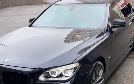 BMW 7 серия, 2009 год, 2 050 000 рублей, 3 фотография