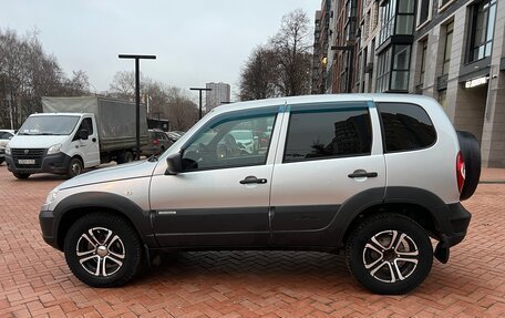 Chevrolet Niva I рестайлинг, 2018 год, 755 000 рублей, 8 фотография