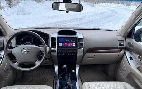 Toyota Land Cruiser Prado 120 рестайлинг, 2004 год, 1 688 000 рублей, 12 фотография