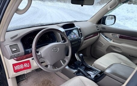 Toyota Land Cruiser Prado 120 рестайлинг, 2004 год, 1 688 000 рублей, 11 фотография