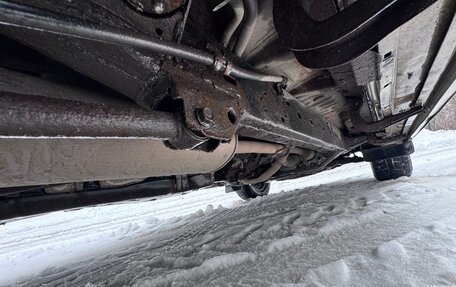 Toyota Land Cruiser Prado 120 рестайлинг, 2004 год, 1 688 000 рублей, 27 фотография