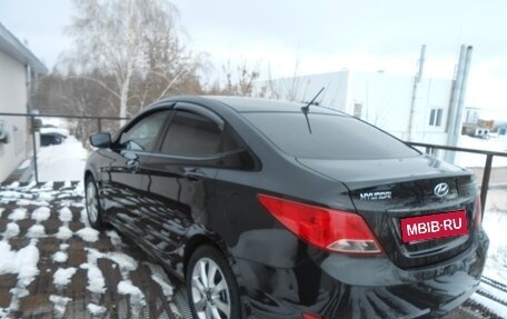 Hyundai Solaris II рестайлинг, 2015 год, 995 000 рублей, 2 фотография