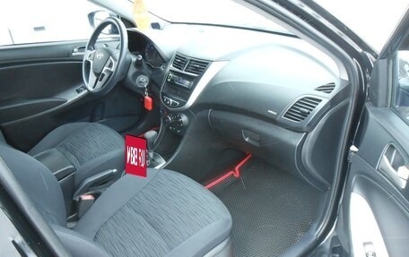 Hyundai Solaris II рестайлинг, 2015 год, 995 000 рублей, 11 фотография