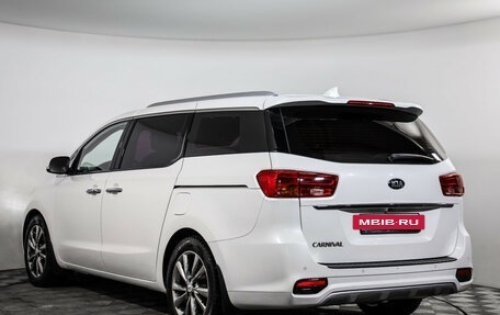 KIA Carnival III, 2018 год, 2 899 000 рублей, 7 фотография