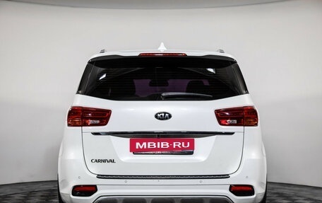 KIA Carnival III, 2018 год, 2 899 000 рублей, 6 фотография